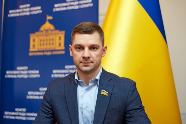 
Мокан заявил об уходе с должности представителя Кабмина в парламенте
