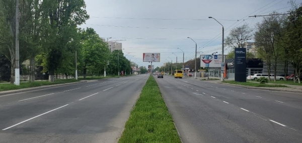 На перекрестке Небесной сотни и Глушко изменили схему движения: что нового. Фото