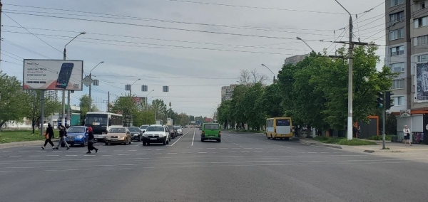 На перекрестке Небесной сотни и Глушко изменили схему движения: что нового. Фото
