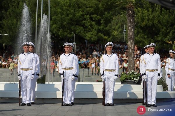 Военно-морской парад ко Дню независимости в Одессе: как это было. Фоторепортаж