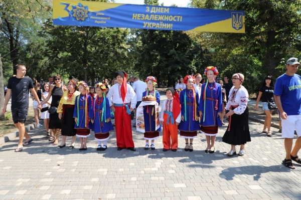 Гриневецкий и Труханов открыли аллею Тараса Шевченко в День независимости 