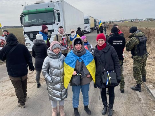 Українці в Польщі заблокували рух фур, що везли товар з Євросоюзу в Білорусь і Росію
