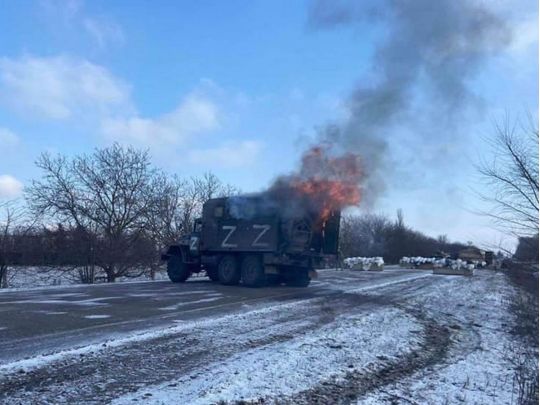 «В одній будівлі я упізнавала сина, в іншій розвантажувався КаМАЗ з тілами», — матір вбитого російського окупанта
