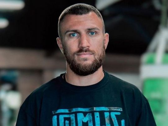 &laquo;А&nbsp;написати, хто це&nbsp;зробив, слабо?&raquo;: Ломаченко поливають брудом за&nbsp;&laquo;суху&raquo; реакцію на&nbsp;ракетний обстріл його рідного району (відео)