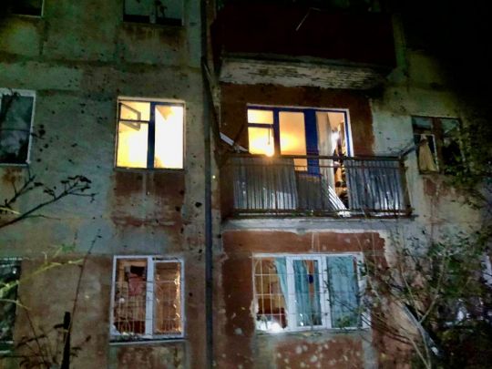 Ракетами, снарядами, дронами: рашисти завдали масованого удару по&nbsp;Марганцю, є&nbsp;жертви (фото)