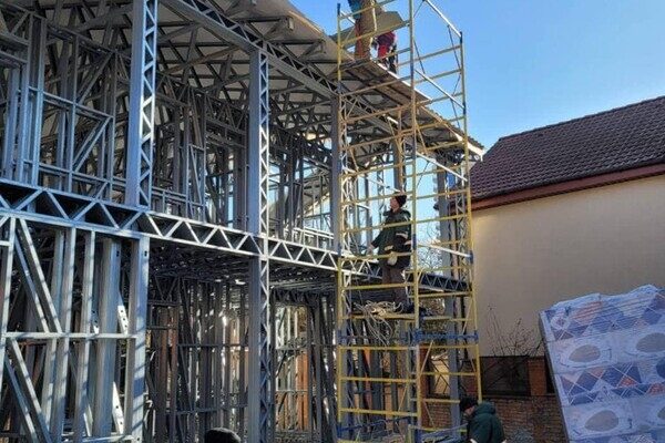 На Фонтане демонтировали очередной нахалстрой