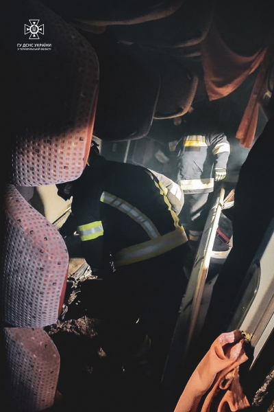 На Тернопільщині перекинувся автобус, яким везли десятки людей з Буковеля: троє осіб загинули (фото)