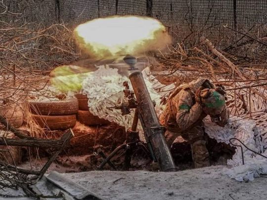 Противник наступає одразу на п'яти напрямках, активно використовуючи авіацію, — Генштаб