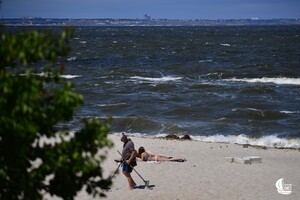 Как берег реки с мусором: как выглядит побережье Одессы сейчас 