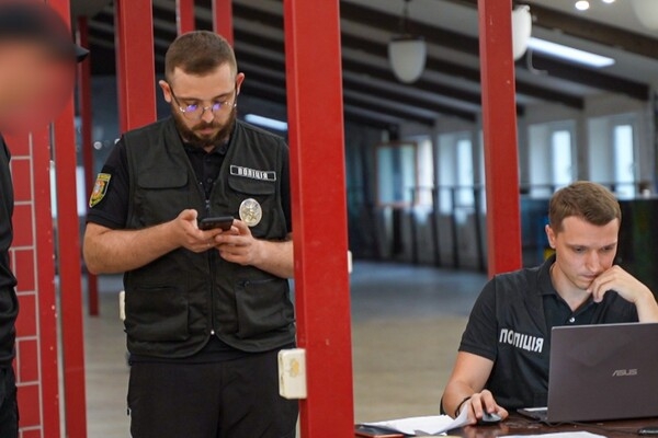 В Одессе "накрыли" работу нескольких колл-центров