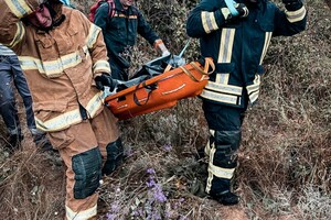 Тело женщины, утонувшей неделю назад в Фонтанке, прибило к скалам