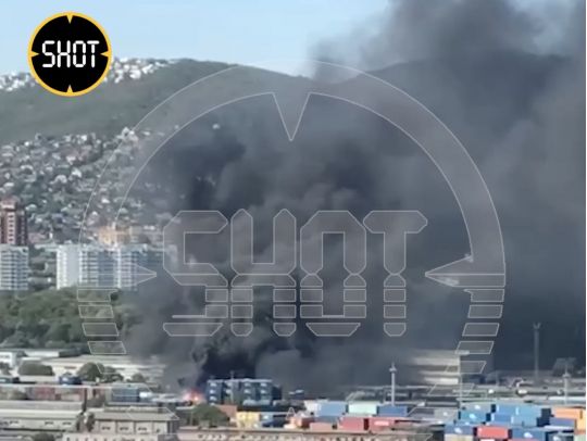 В&nbsp;порту Новоросійська спалахнула потужна пожежа (відео)