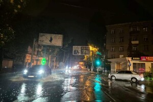Из-за непогоды в Одессе затопило ряд улиц: какая обстановка на утро (обновлено)