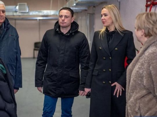 Сучасний медпункт з&nbsp;їдальнею та&nbsp;санвузлами: мер Кам&rsquo;янського Білоусов показав модернізоване бомбосховище