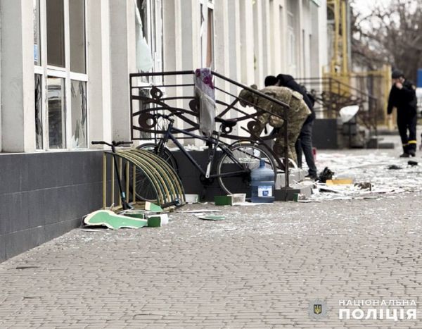 Терористами, які вбили трьох військових у Миколаєві, виявилися підлітки (фото)