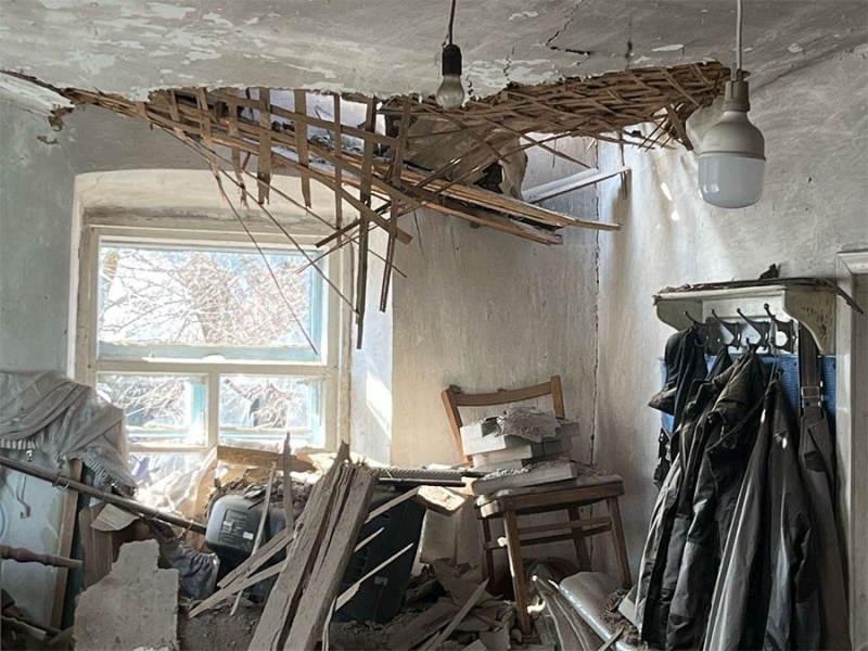 «Знищують усе, до чого можуть дістатись»: росіяни вдарили по критичній інфраструктурі Запоріжжя та багатоповерхівкам у Дружківці (фото, відео)
