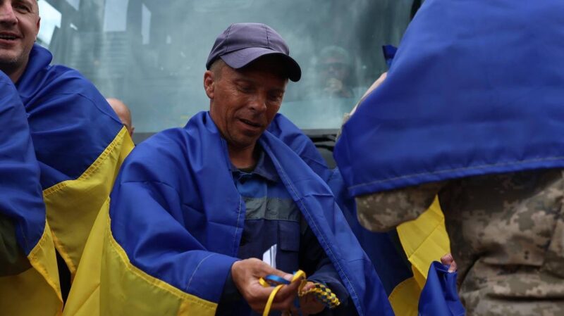 Україна та&nbsp;росія провели другий етап масштабного обміну полоненими (фото)