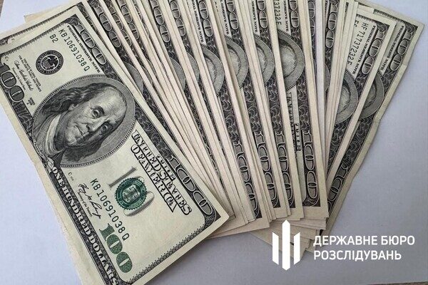 Семь тысяч долларов за избежание службы: в Одесской области разоблачили правоохранителей и чиновника ТЦК