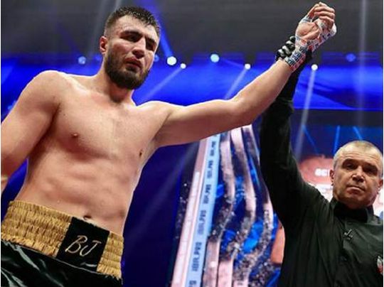 Дворазовий олімпійський чемпіон на&nbsp;очах в&nbsp;Усика нокаутував непереможного гренадера (відео)