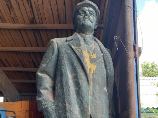 Продали Леніна у&nbsp;задовільному стані: громада на&nbsp;Полтавщині через фінансову скруту виставила на&nbsp;аукціон давно знесений пам&rsquo;ятник
