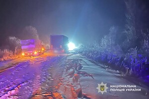 В Одесской области водители попали в снежную ловушку: на помощь пришли полиция и ГСЧС