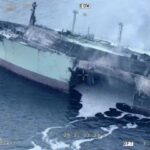 Бомба уповільненої дії: підбитий російський танкер дрейфує поблизу Італії