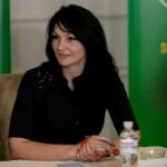 Суд виніс вирок нардепці Марченко, яка допомагала ухилянтам втекти з України