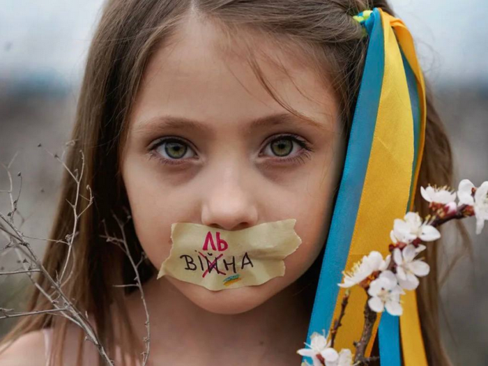 З&nbsp;Кобеляк&nbsp;&mdash; на&nbsp;подіуми Мілана та&nbsp;Парижа: 11-річна українка підкорила світові столиці моди