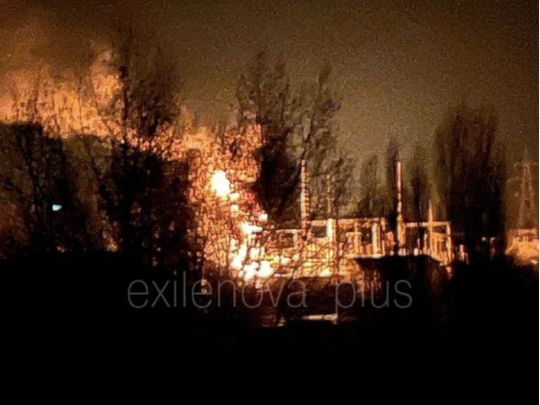 Крим під масованою атакою: вибухи біля ТЕС, аеродромів і&nbsp;нафтобази (фото, відео)