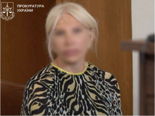 Сім років за&nbsp;стільці та&nbsp;овочерізки: суд ухвалив вирок у&nbsp;резонансній справі київської чиновниці (фото)