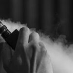 У Раді хочуть зробити електронні сигарети та кальяни недоступними для підлітків до 17 років