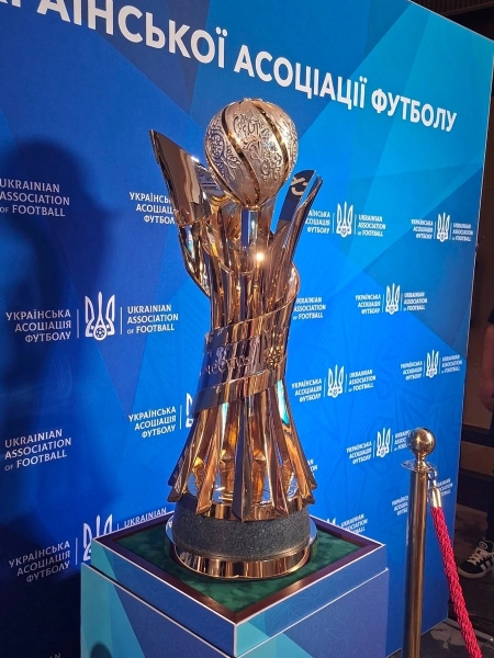 Коли і&nbsp;на&nbsp;якому каналі дивитись онлайн &laquo;Чернігів&raquo;&nbsp;&mdash; &laquo;Динамо&raquo;: розклад трансляцій та&nbsp;прогноз на&nbsp;фінал Кубка України