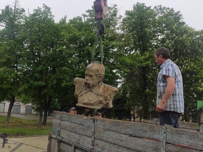 Росіяни збільшують &laquo;кілл-зону&raquo; поблизу Краматорська, з&nbsp;міста евакуювали культурні цінності (фото)