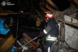 Ночной удар по Одесскому району: пострадал человек