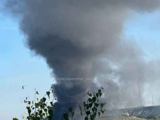 Ільський НПЗ знову горить у&nbsp;Краснодарському краї після атаки безпілотників (відео)